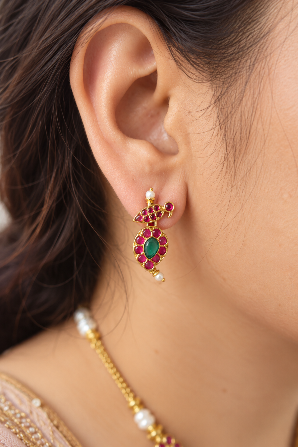 Avira Ruby Emerald Necklace Set