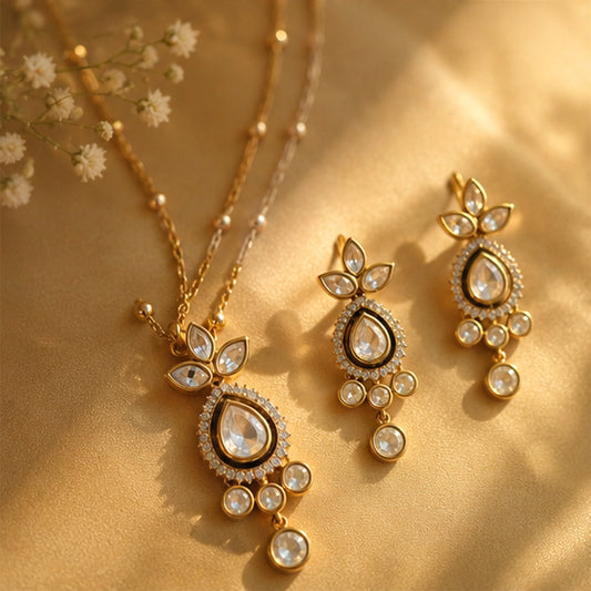 Duchess Teardrop Double Layered Necklace Set