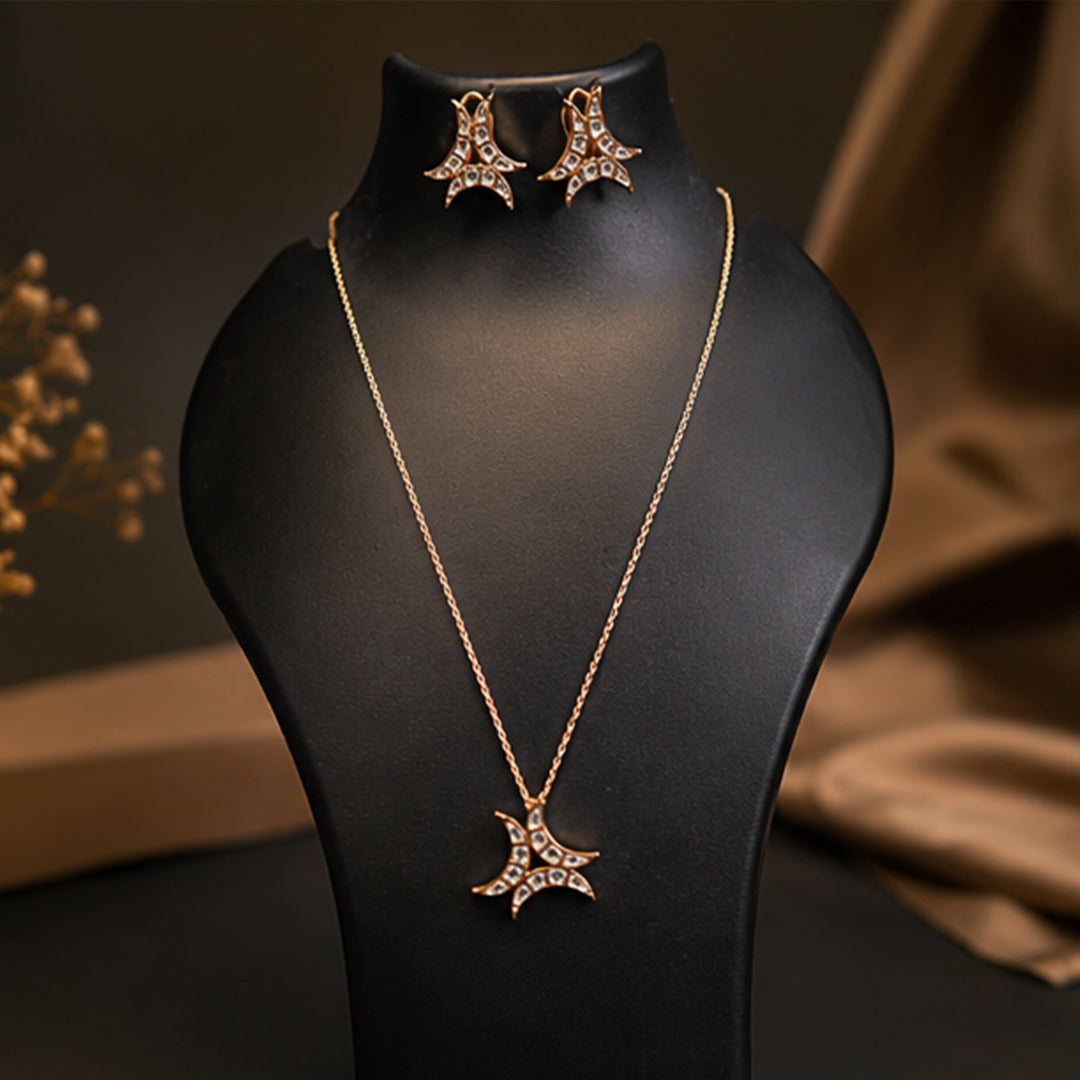 The Heiress Polki Pendant Set