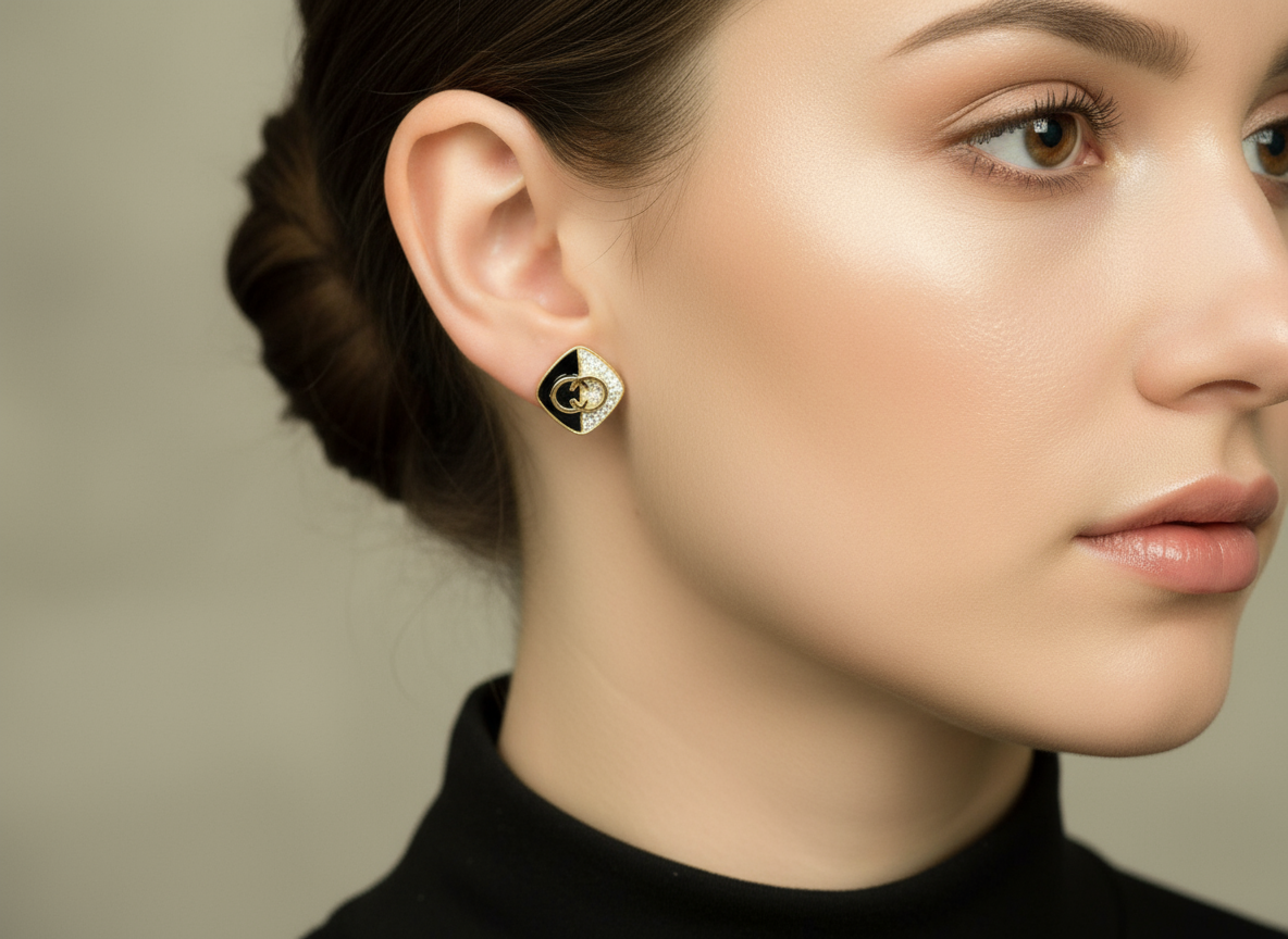Noir Éclat Studs